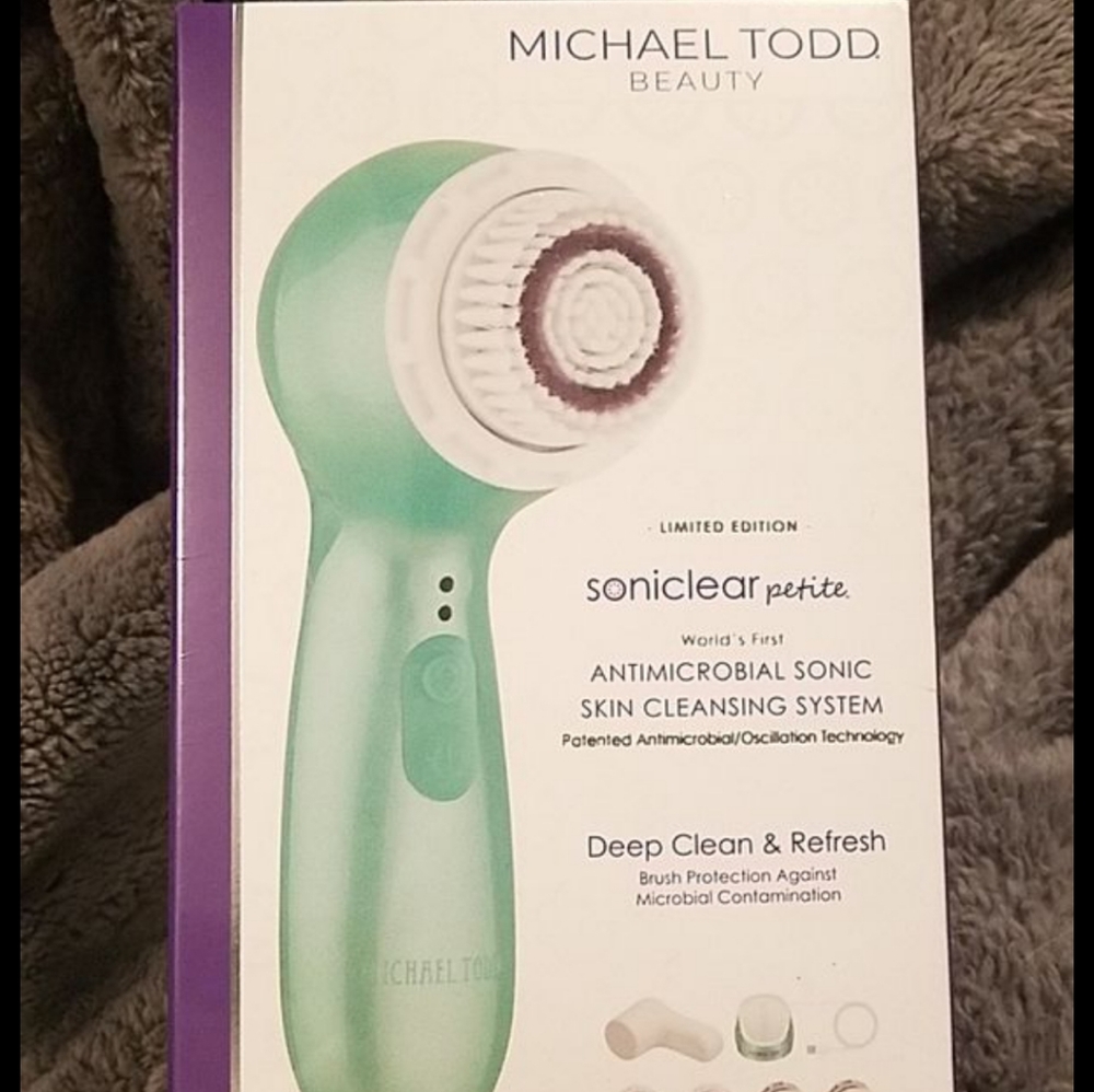 Soniclear brush BRAND NEW